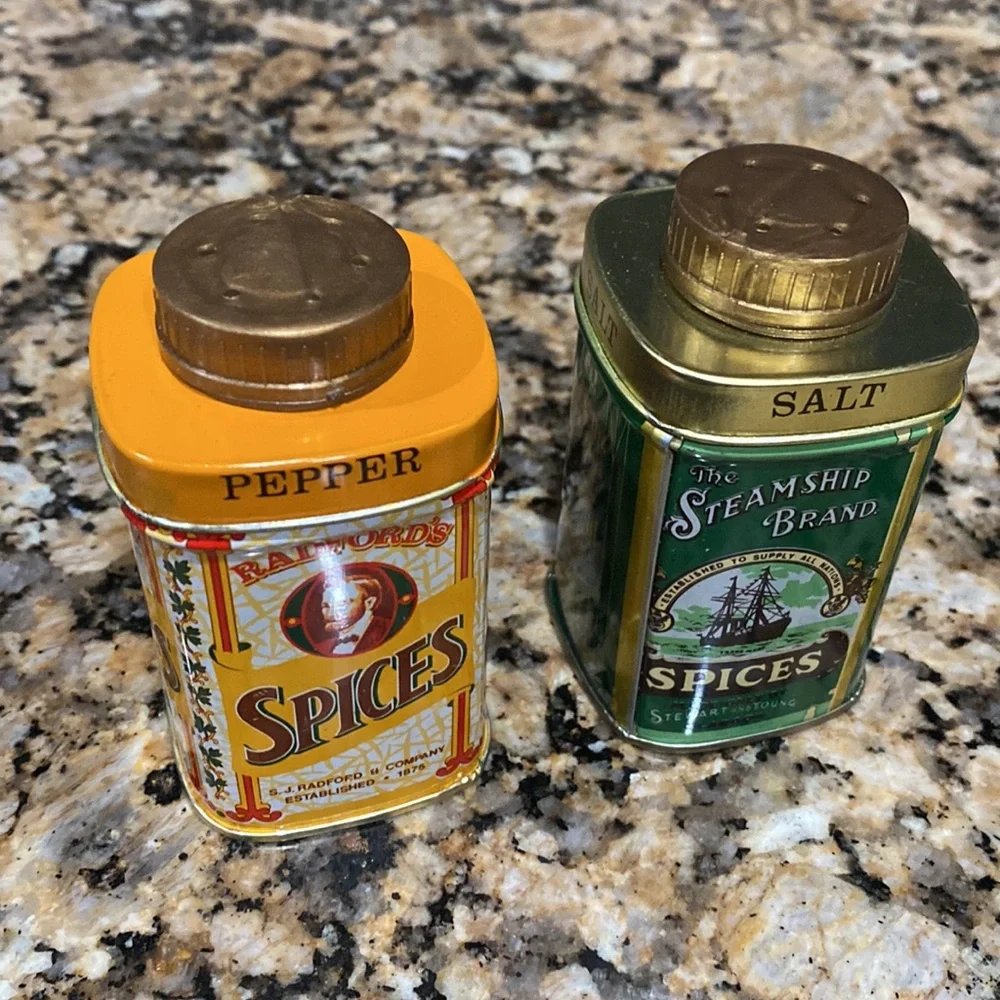 VINTAGE Novelty LIKE NEW Radford Spices Steamship Brand Salt & Pepper Tin Shaker